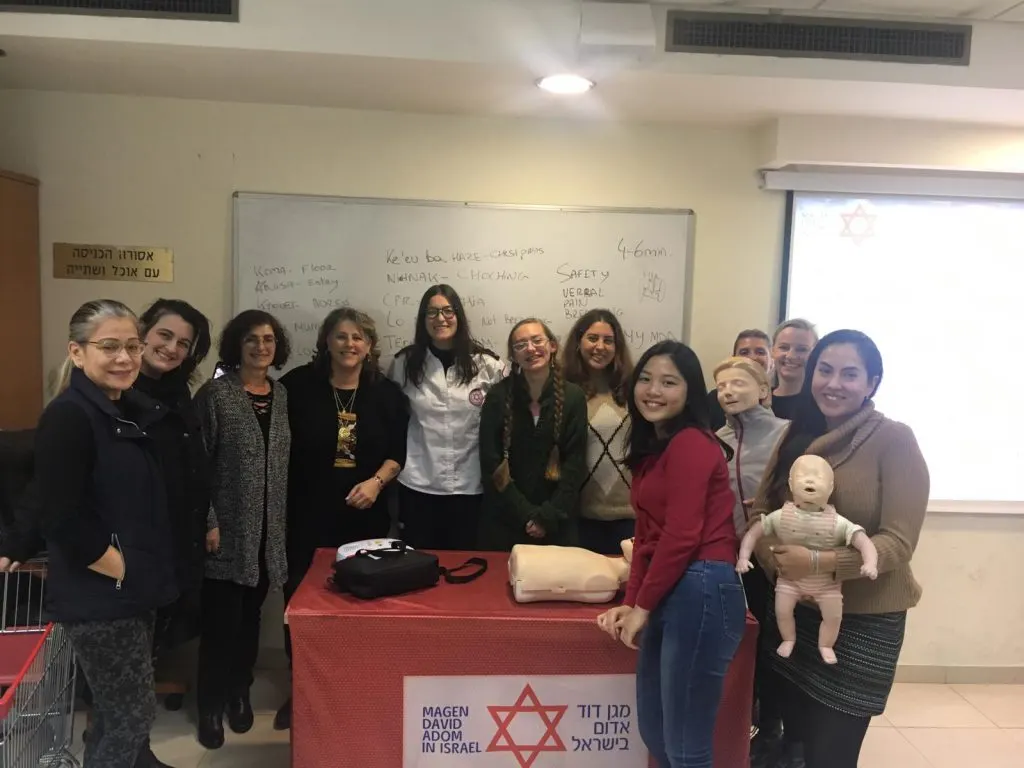 CPR Course English Tel Aviv | Tel Aviv Doctor CPR Course in Tel Aviv | Tel Aviv Doctor