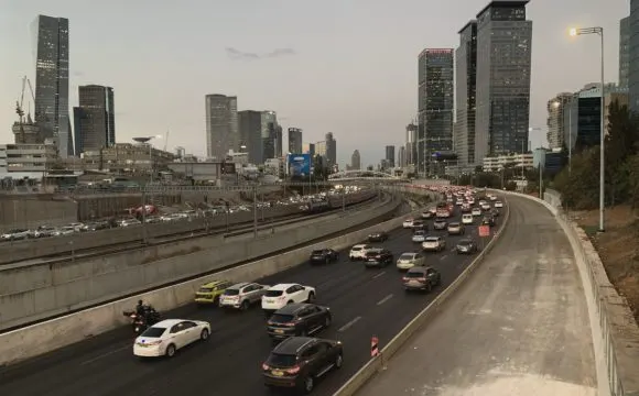 air quality in tel aviv medical advice | Tel Aviv Doctor Tel Aviv cityscape illustrating air-quality health advice