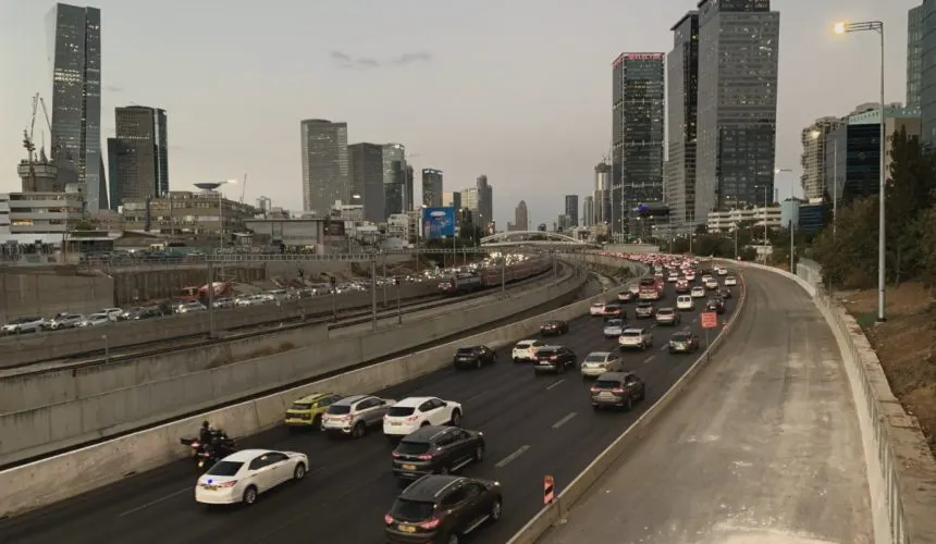 air quality in tel aviv medical advice | Tel Aviv Doctor Tel Aviv cityscape illustrating air-quality health advice